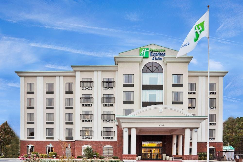 Holiday Inn Express & Suites Wilson-Downtown By Ihg Экстерьер фото