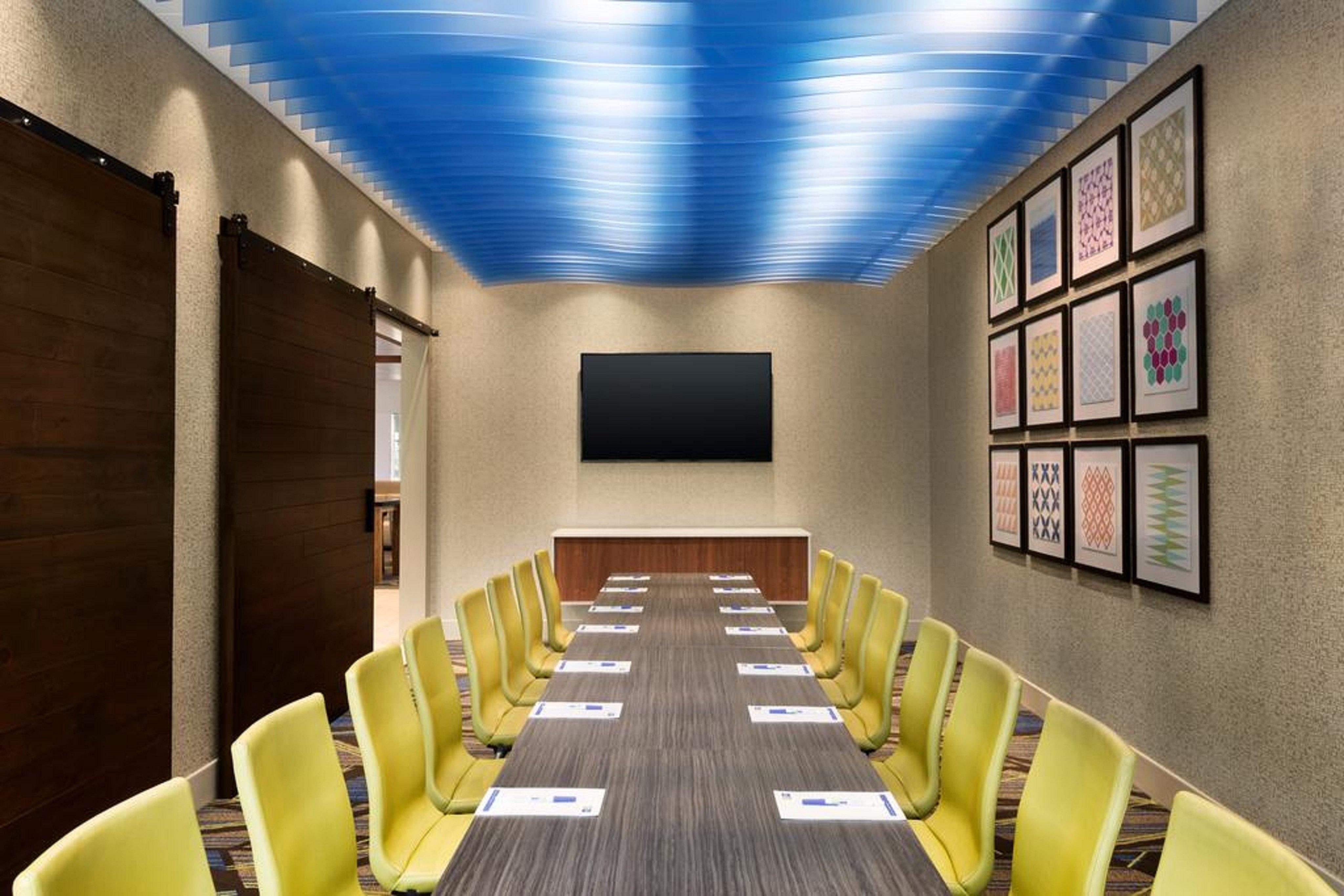 Holiday Inn Express & Suites Wilson-Downtown By Ihg Экстерьер фото